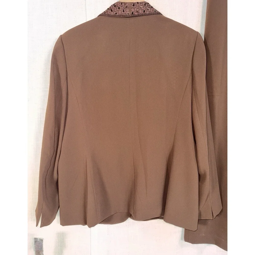 NEW JOHN MEYER Collection Women's‎ Suit Sz 18 Blazer Pants Brown Trousers Beaded
